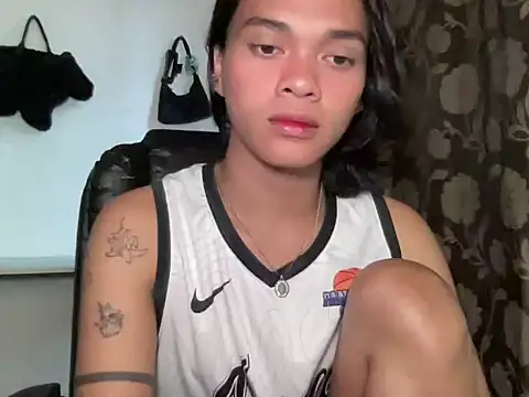 Justine0419 online show from July 12, 9:32 am