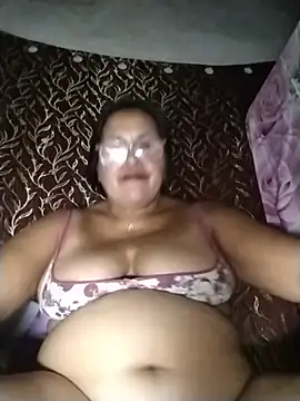 ClassyLady51 online show from July 16, 3:49 pm