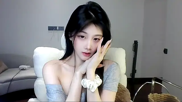 SylvieMaya online show from July 7, 3:04 pm