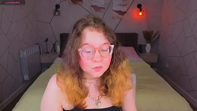 Aleks-casterrr online show from June 15, 5:24 pm