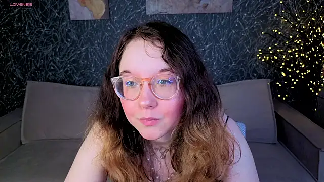 Aleks-casterrr online show from June 14, 5:13 pm