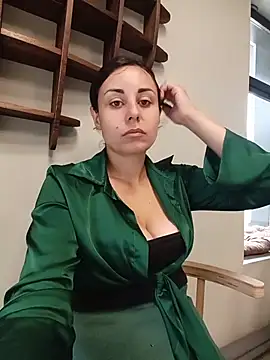 MichelleWoood online show from August 4, 2:28 am