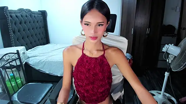 SultryKaye online show from June 23, 9:35 pm
