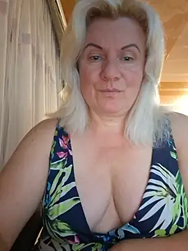 VikaRaine555 online show from July 21, 7:25 pm