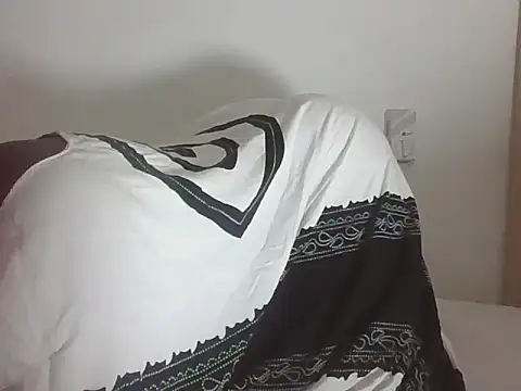 Creamysexymesy online show from July 18, 9:39 pm