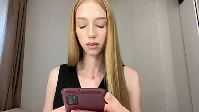 TraceyHowey online show from July 28, 2:13 pm