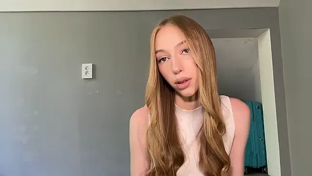 TraceyHowey online show from June 23, 10:13 am