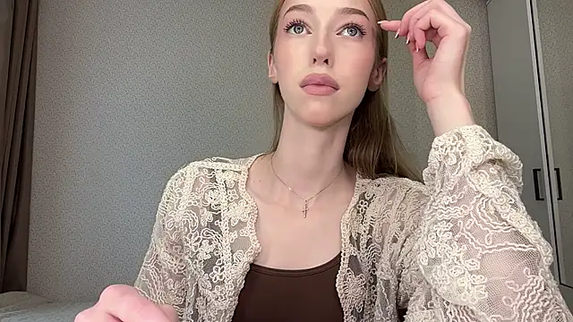 TraceyHowey online show from July 28, 9:40 am