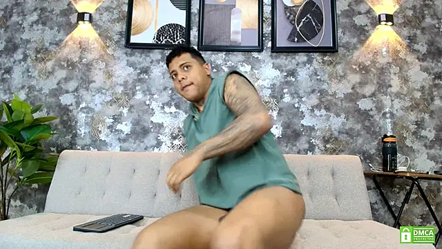 Alejandro and Deiby online show from June 13, 11:51 am