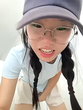 xiaomin666 online show from July 31, 11:17 pm