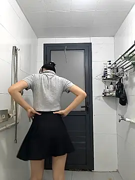 xiaomin666 online show from June 13, 7:06 am
