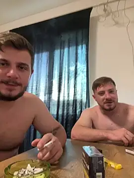 00WildCouple00 online show from June 20, 5:16 pm