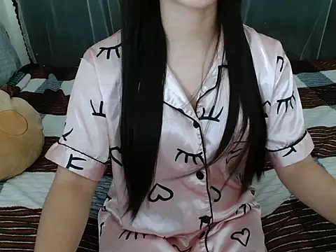 xsavanah01 online show from July 19, 2:08 pm