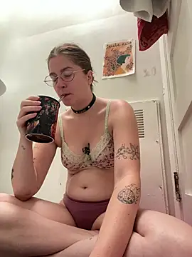 mclacy online show from July 14, 11:59 am