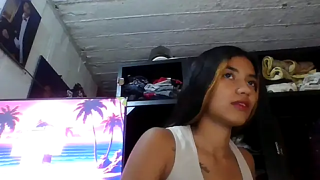 canelita0510 online show from July 19, 5:10 am