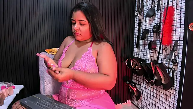Mommy Big Ass online show from July 16, 2:10 pm