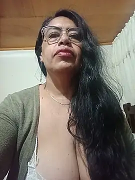 Emilif  online show from July 15, 4:17 am