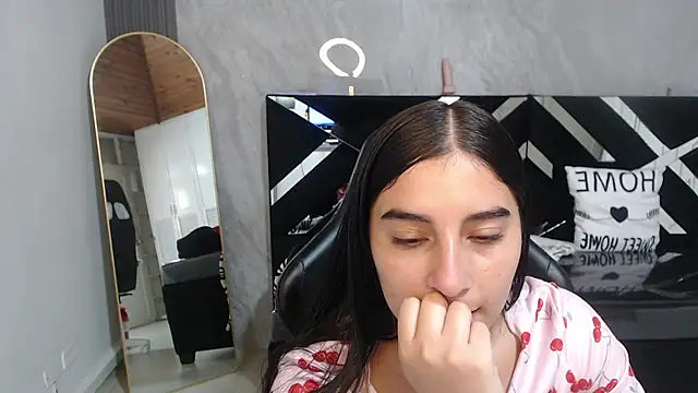nyx kitty a online show from July 10, 1:44 pm