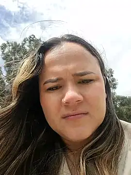 Mandy-moore28 online show from July 4, 6:37 pm