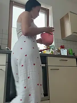 MisssMiaaa17 online show from July 6, 7:46 am