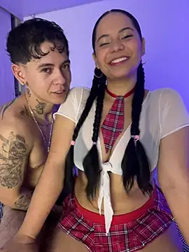 ColombianSexyCouple  online show from June 21, 4:05 am