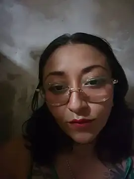 sweetshubbymami online show from June 19, 12:37 am