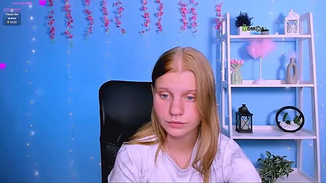 bella sky11 online show from July 11, 9:42 am