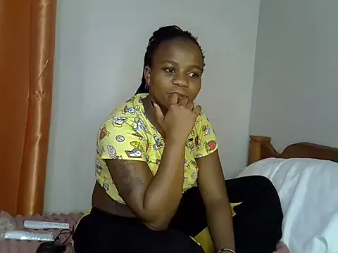 Curvydollyy online show from June 17, 7:04 pm