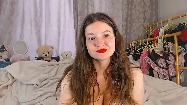 ChloeBrooklyn online show from July 7, 10:52 am