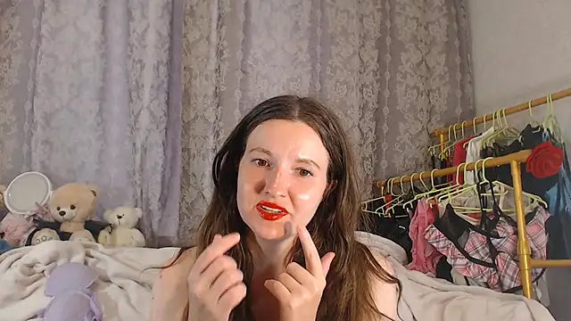 ChloeBrooklyn online show from July 6, 1:38 pm