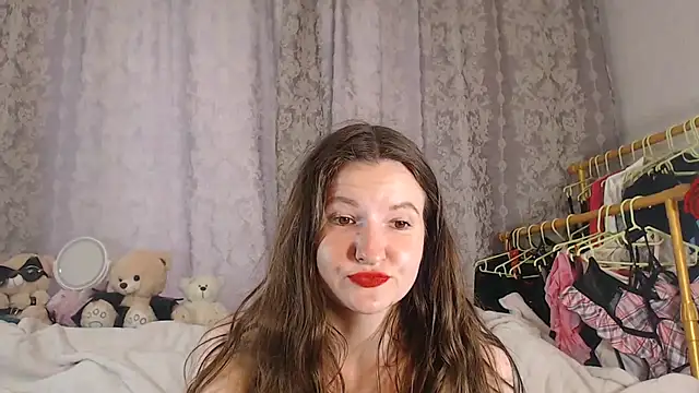 ChloeBrooklyn online show from July 10, 12:38 pm