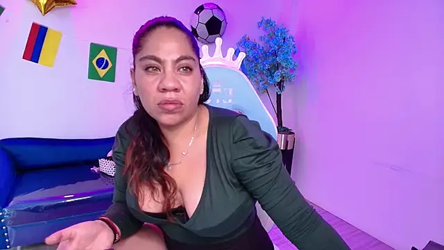 Silvana lane online show from July 3, 7:20 pm