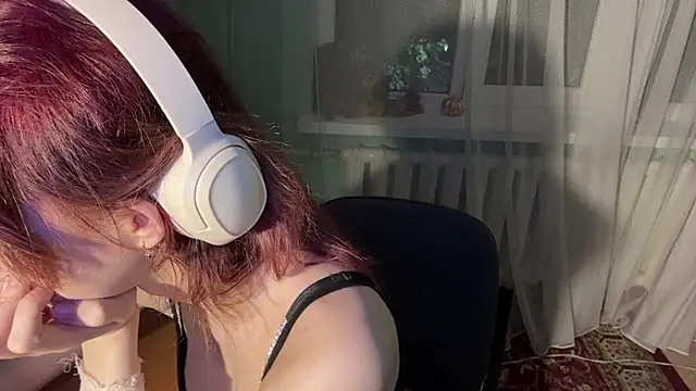 KiaLudera online show from June 25, 7:37 pm