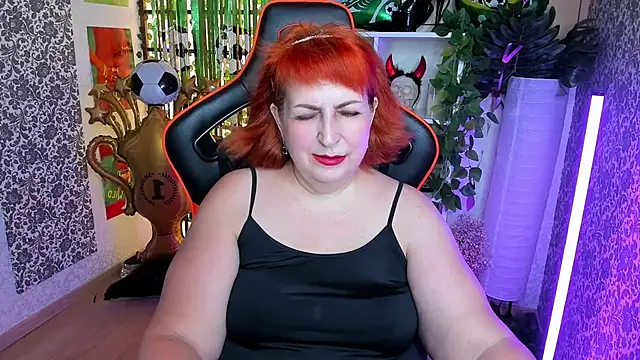 Joana Woods online show from July 5, 8:09 am