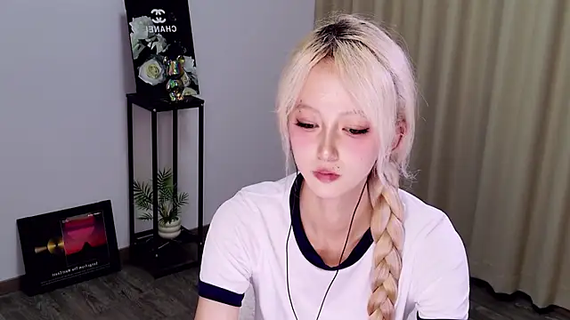 Hot--01 online show from July 28, 7:06 am