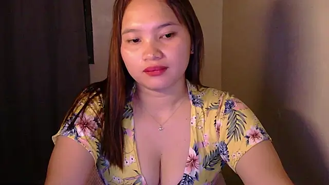 Fhwilloughbyxx online show from July 22, 11:00 am