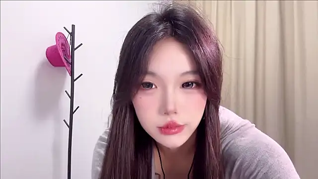 Sultry-01 online show from June 30, 4:01 am