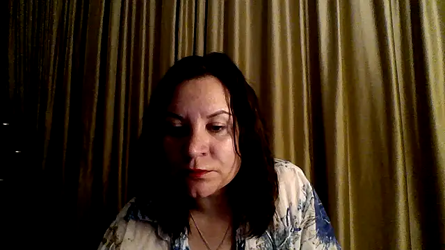 Lauralison online show from July 5, 10:15 pm