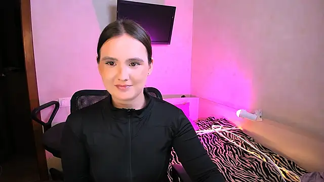 ChelseaStarX online show from July 22, 11:00 am