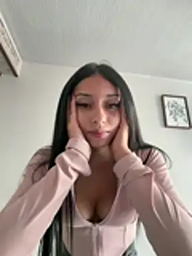 LilacNoir online show from July 9, 4:53 pm