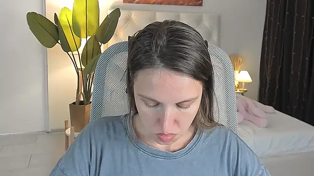 ErinWise online show from July 19, 8:49 am
