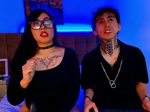 HiiddenDesire online show from June 25, 5:12 am