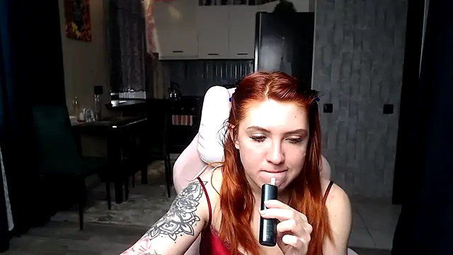 Reginasmilee online show from March 13, 12:06 pm