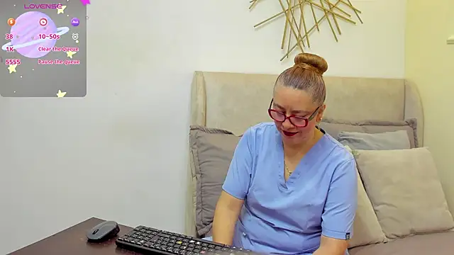 vera  lux online show from July 17, 1:26 pm