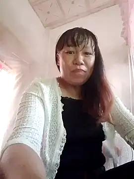 Moon squirtt online show from July 5, 7:03 am