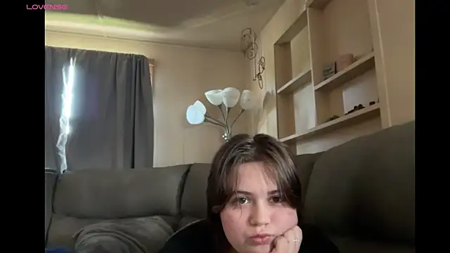 BugsAndDazey online show from June 27, 8:15 pm