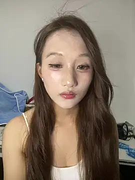 June-Baby online show from July 3, 3:29 pm