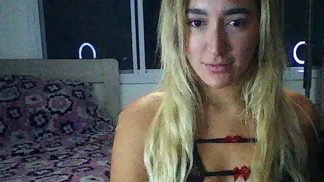 LunaVelvvet online show from July 31, 4:35 am