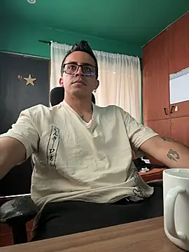 Andy n cat online show from July 24, 8:38 pm