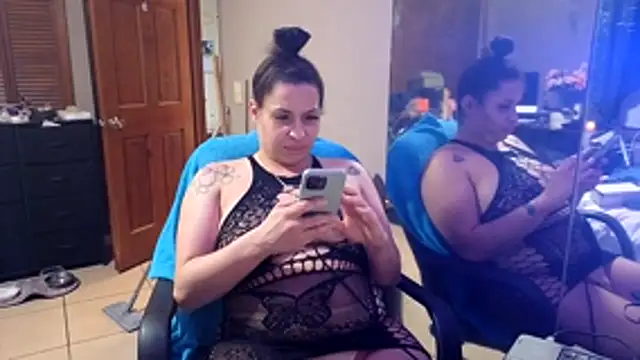 imisamoore69 online show from March 12, 3:09 am